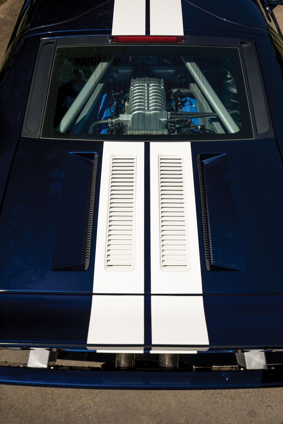 Детали экстерьера Ford GT 2004 года  (фото 42 из 42)
